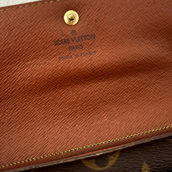 Louis Vuitton wallet - Picture 4 of 4